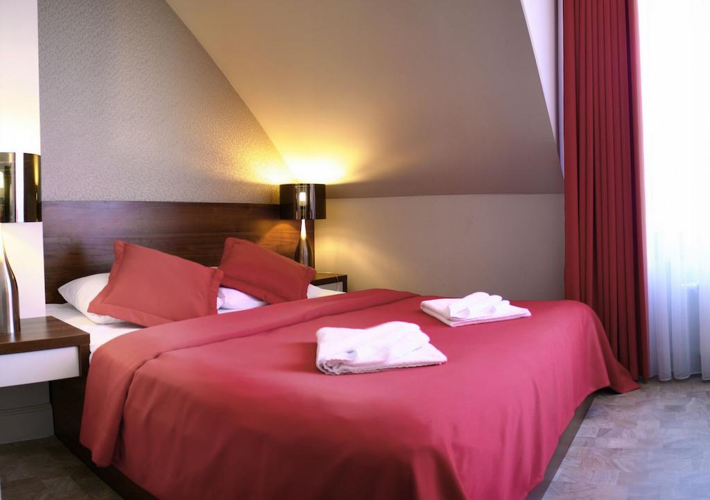 Apartamenty Mesa Grill Restaurant Cafe Дзвижино Номер фото
