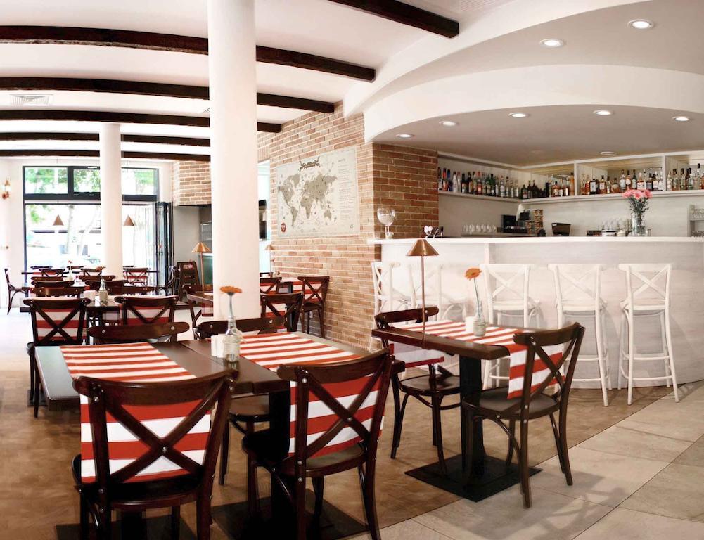 Apartamenty Mesa Grill Restaurant Cafe Дзвижино Экстерьер фото